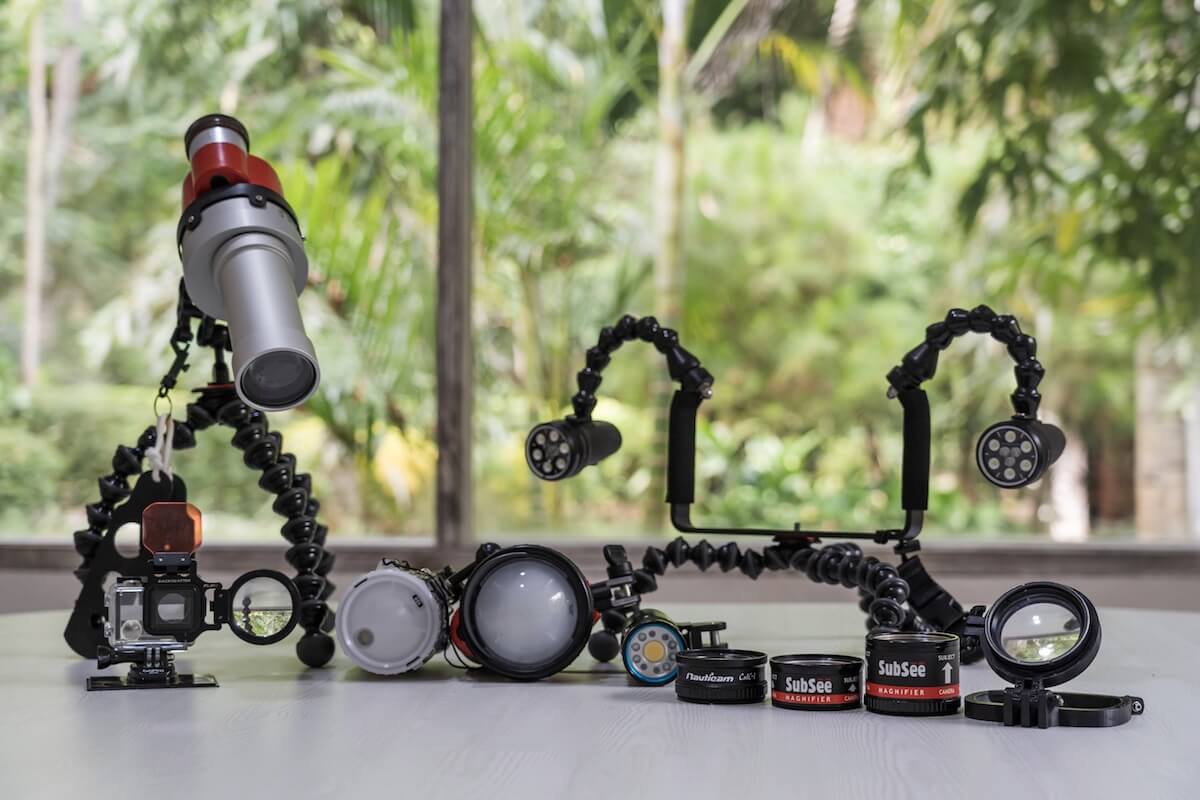 underwater camera with additional lights for rental at Lembeh Resort