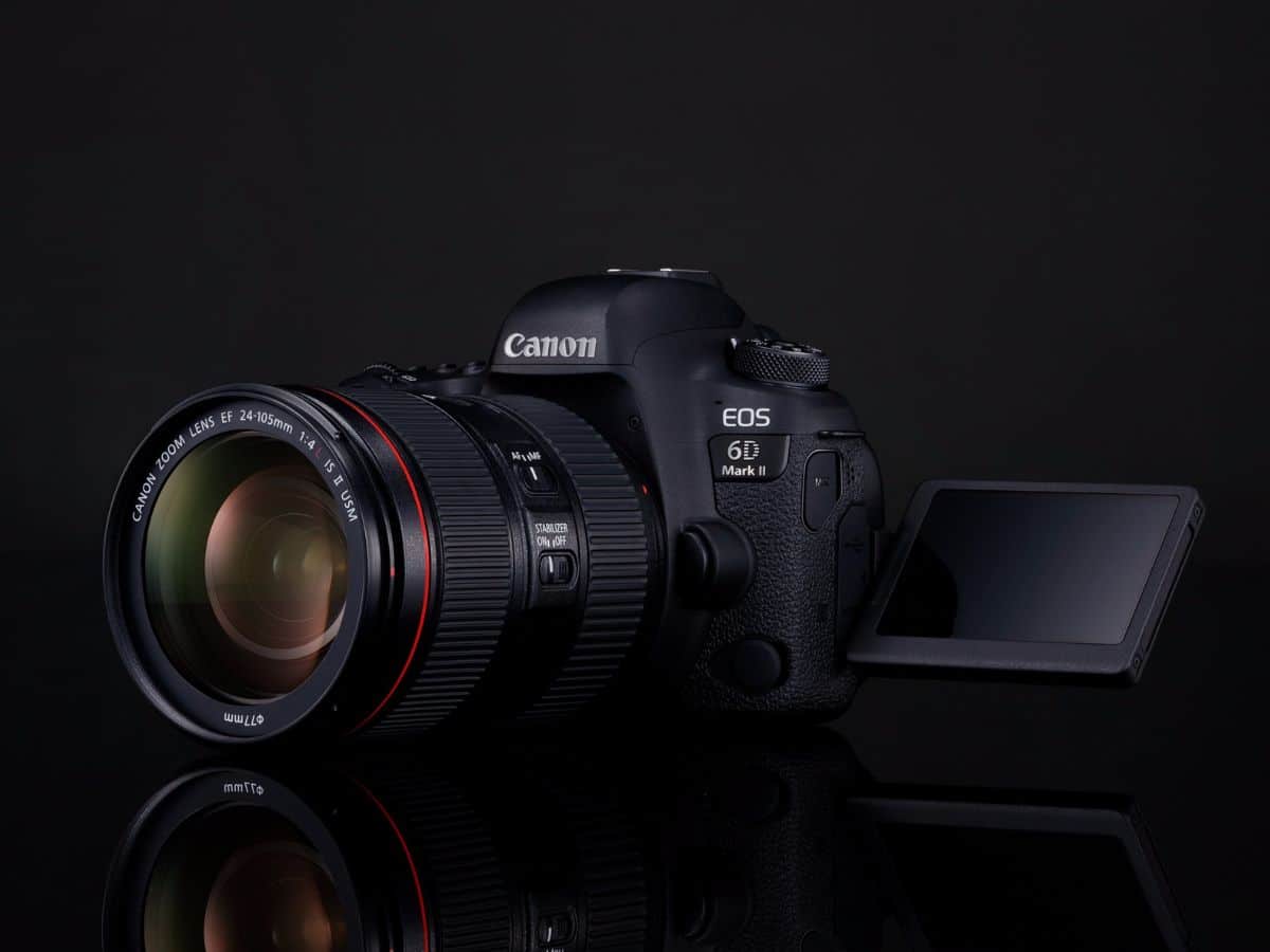 Underwater Camera: Canon EOS 6D Mark II