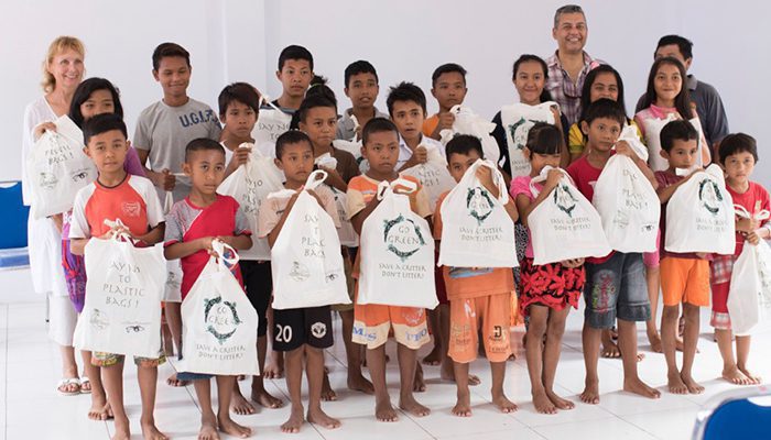 Lembeh Resort School-Donations 2016