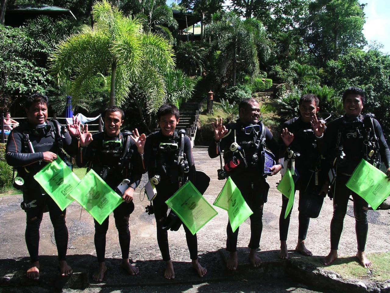 green bag for diving