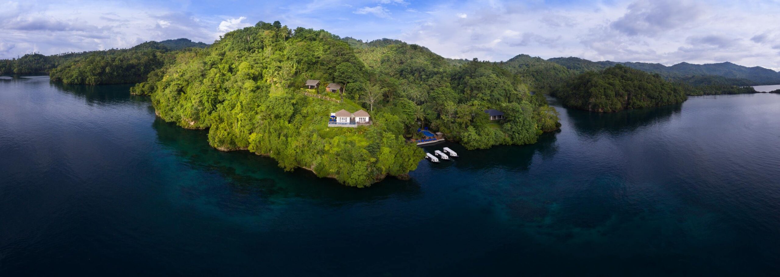 lembeh resort by the hill panoramic shot