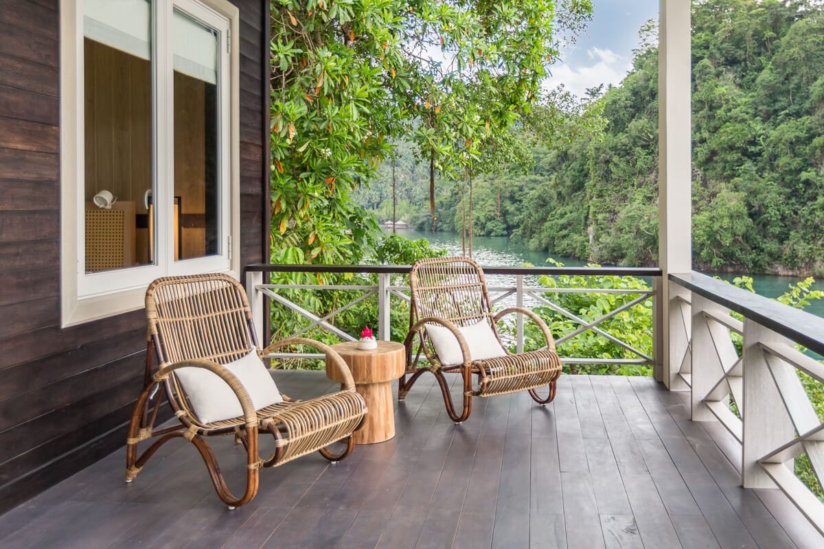 Luxury Cottages, porch Lembeh Resort Workshop