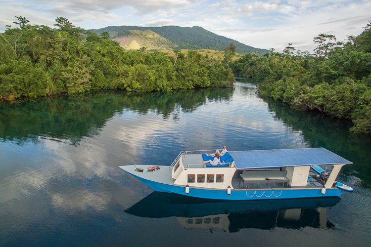 Private Mangrove Cruise in Lembeh