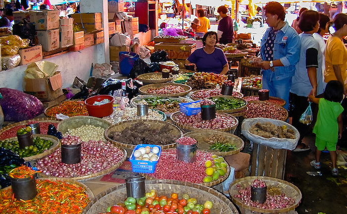 Minahasan Highlands Tour: Tomohon market